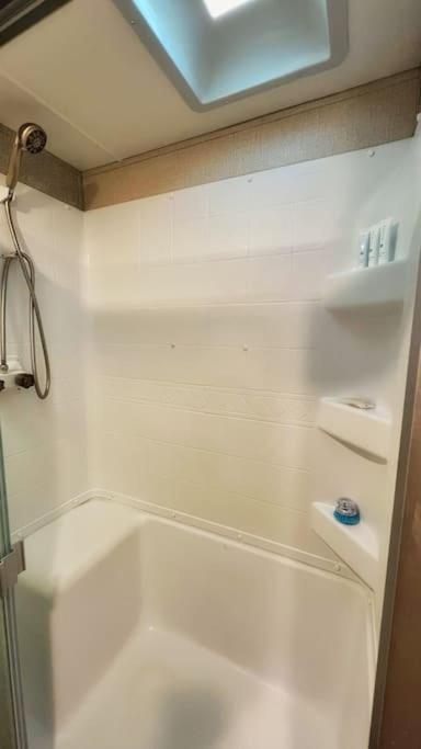 Luxury Glamping Near Idaho Event Center In Nampa 아파트 외부 사진