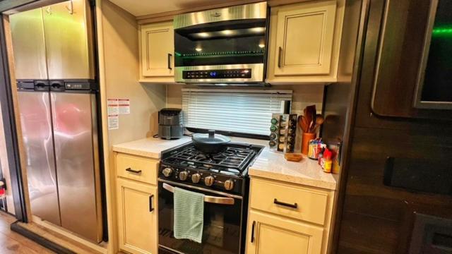 Luxury Glamping Near Idaho Event Center In Nampa 아파트 외부 사진