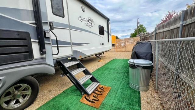 Luxury Glamping Near Idaho Event Center In Nampa 아파트 외부 사진